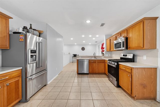 6626 Stonecross Creek Lane, Katy, TX 77449