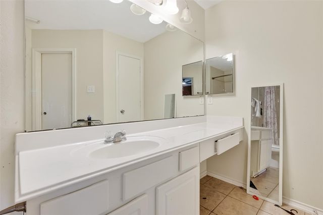 6626 Stonecross Creek Lane, Katy, TX 77449