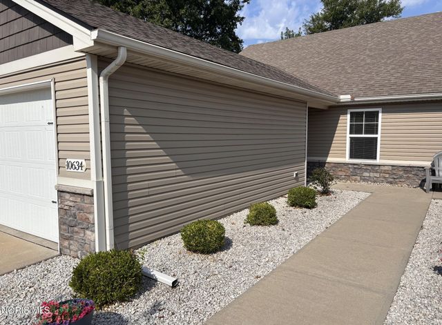 10634 River Oaks Drive, Perrysburg, OH 43551