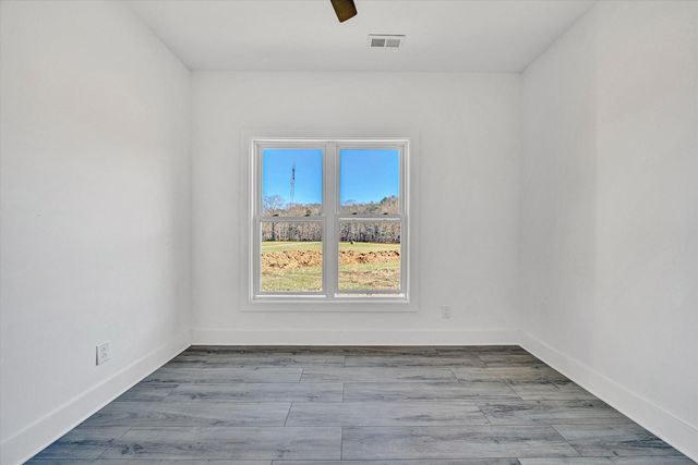 3086 Haymakertown RD, Troutville, VA 24175