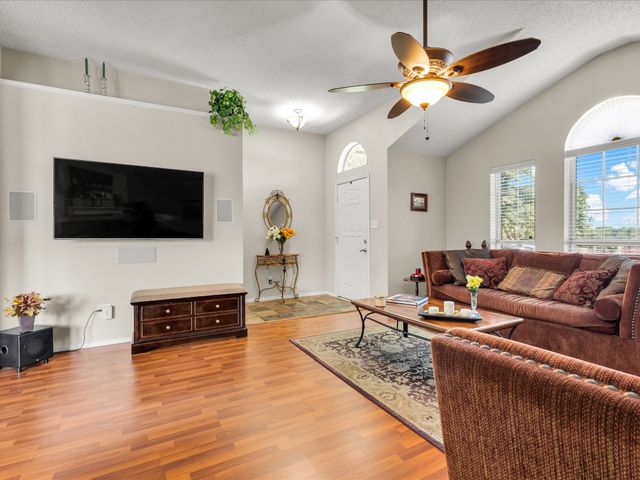 10117 High Bluff Drive, Fort Worth, TX 76108