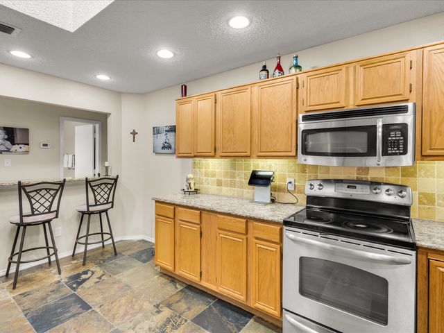 10117 High Bluff Drive, Fort Worth, TX 76108