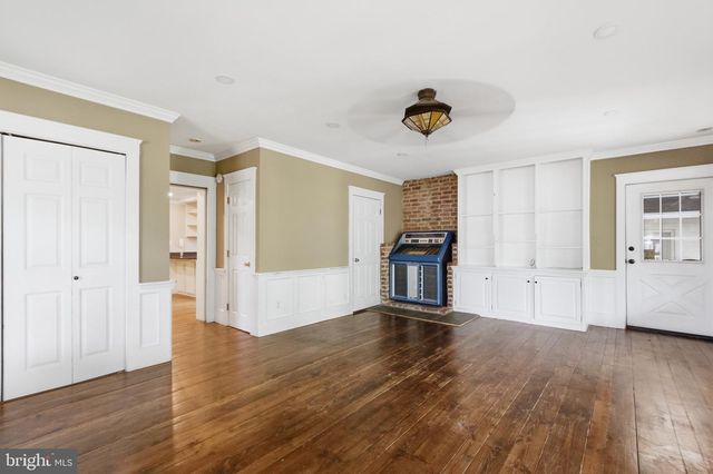 6012 CLAMES DR, Alexandria, VA 22310