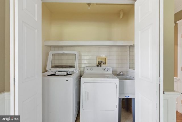 6012 CLAMES DR, Alexandria, VA 22310