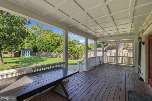6012 CLAMES DR, Alexandria, VA 22310