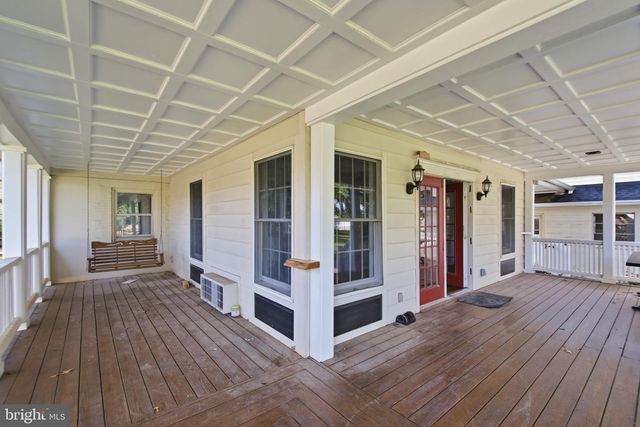 6012 CLAMES DR, Alexandria, VA 22310