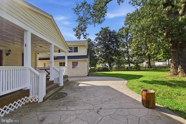 6012 CLAMES DR, Alexandria, VA 22310