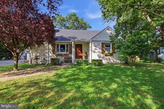 6012 CLAMES DR, Alexandria, VA 22310