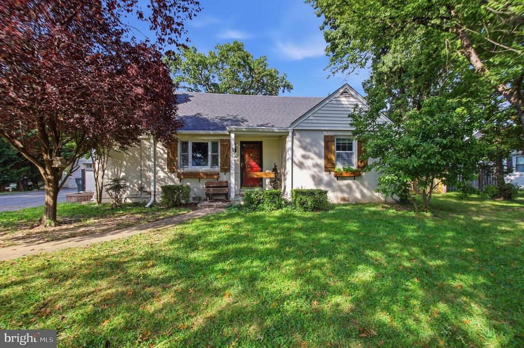 6012 CLAMES DR, Alexandria, VA 22310