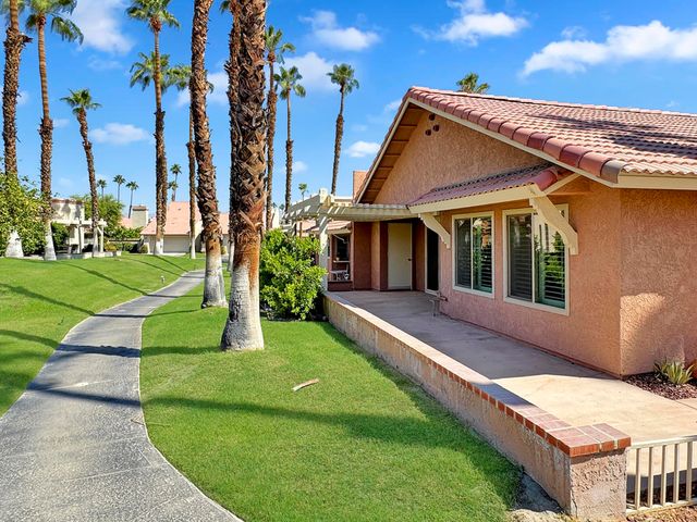 42215 Sultan Avenue, Palm Desert, CA 92211