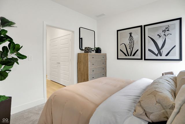 5129 Nettleton Way, Avon, IN 46123