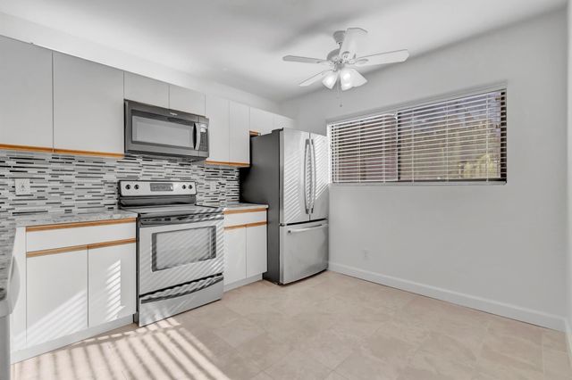 15364 Lakes Of Delray Boulevard 45, Delray Beach, FL 33484