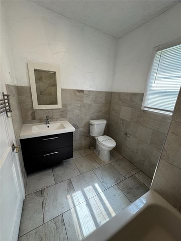 8516 N 12TH STREET, Tampa, FL 33604