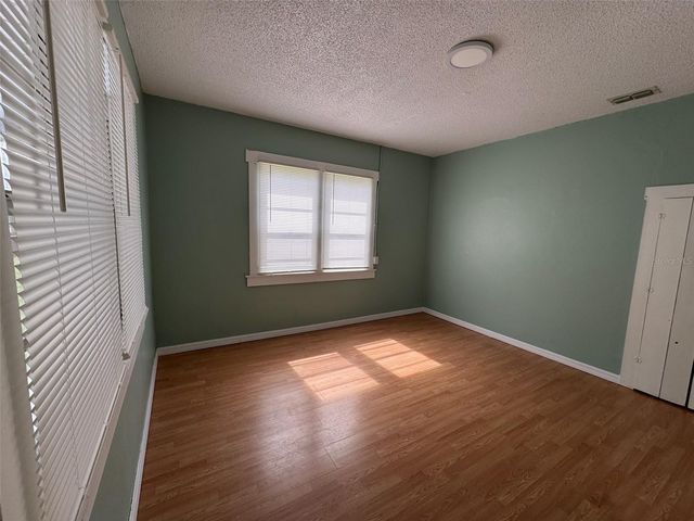 8516 N 12TH STREET, Tampa, FL 33604