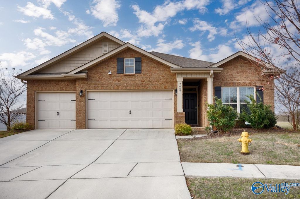 7009 Newland Court, Huntsville, AL 35806