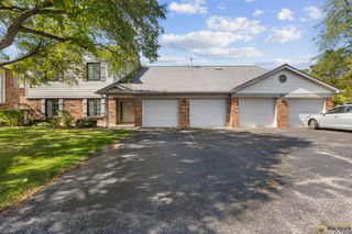 1631 W Partridge Court 8, Arlington Heights, IL 60004