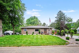 739 Old Gate Road Nw, City Of Grand Rapids, MI 49504