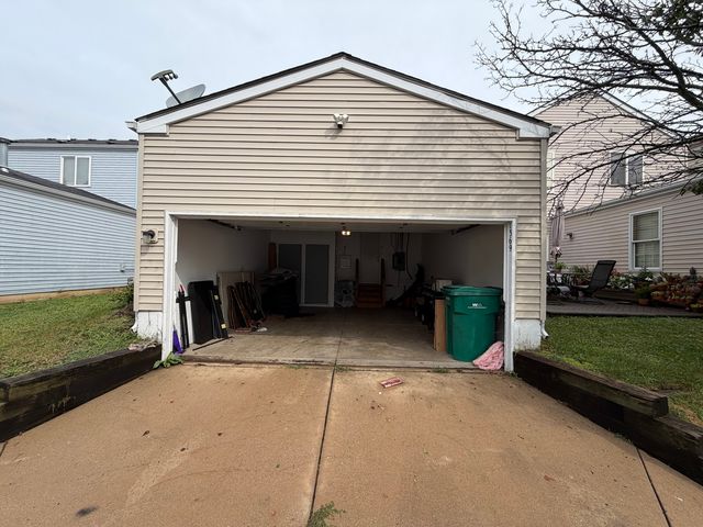 1369 Taylor Road, Romeoville, IL 60446