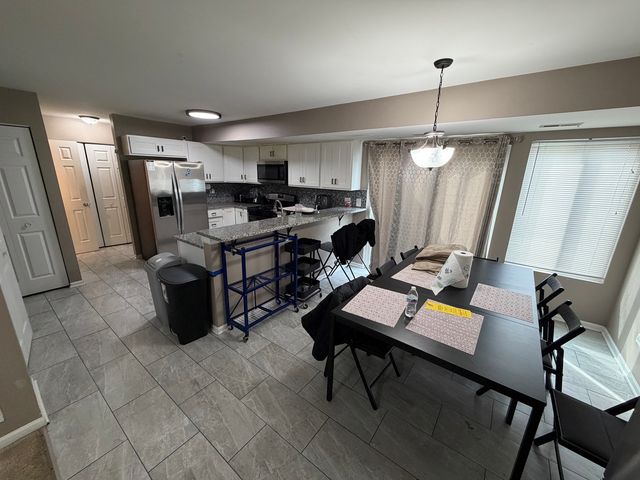 1369 Taylor Road, Romeoville, IL 60446