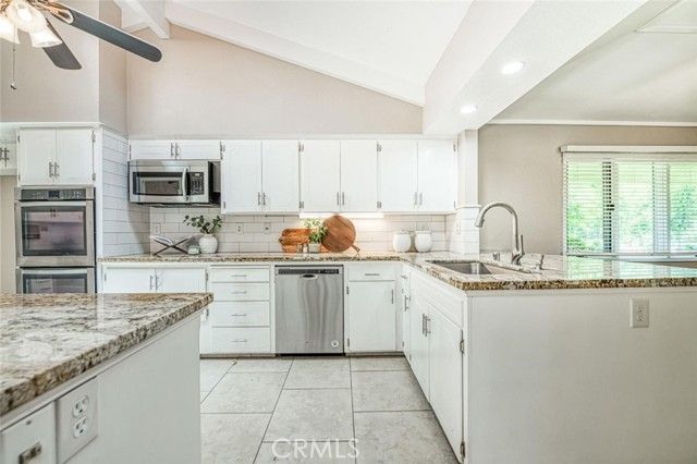 1590 W Escalon Avenue, Fresno, CA 93711