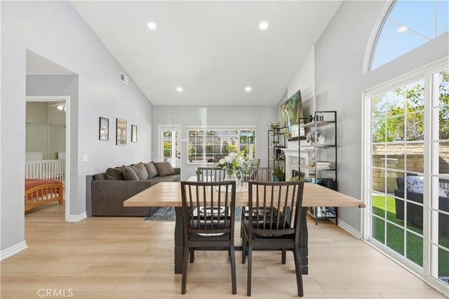 27209 Bidwell Lane, Valencia, CA 91354