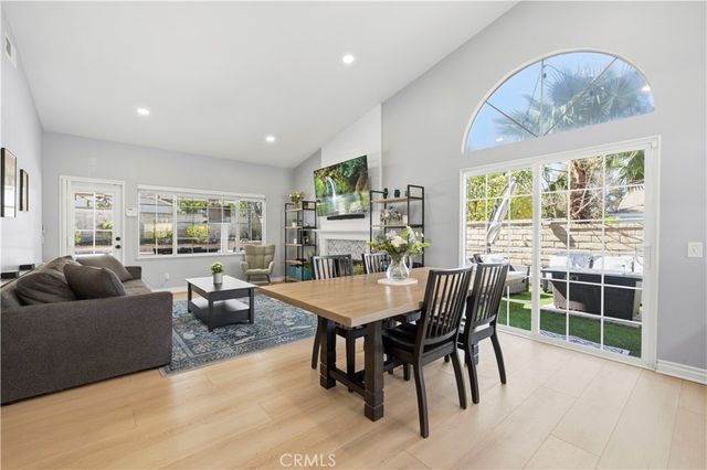 27209 Bidwell Lane, Valencia, CA 91354