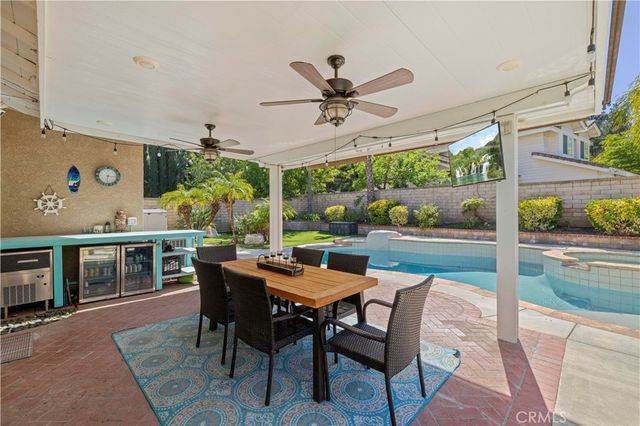 27209 Bidwell Lane, Valencia, CA 91354