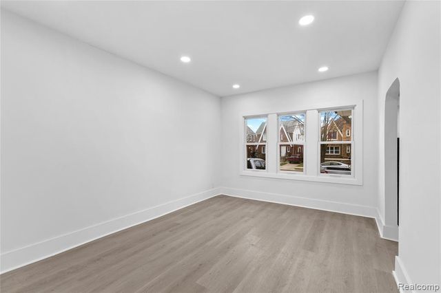 7722 Miller Road, Dearborn, MI 48126