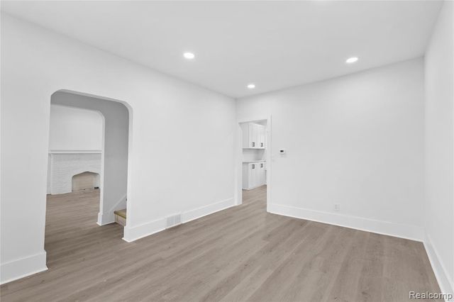 7722 Miller Road, Dearborn, MI 48126