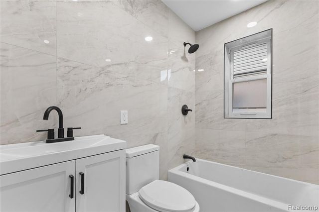 7722 Miller Road, Dearborn, MI 48126