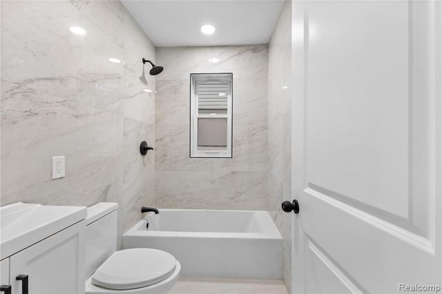 7722 Miller Road, Dearborn, MI 48126