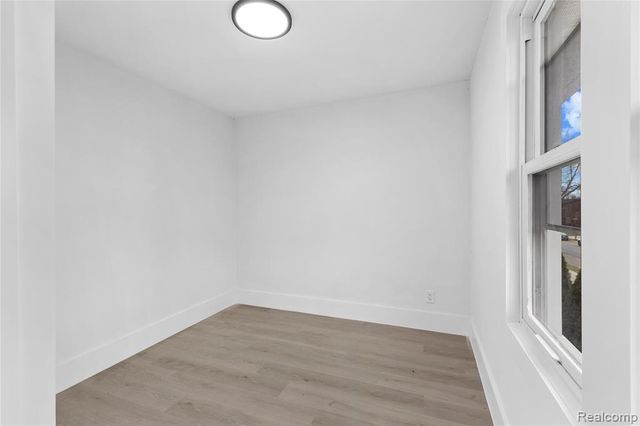 7722 Miller Road, Dearborn, MI 48126