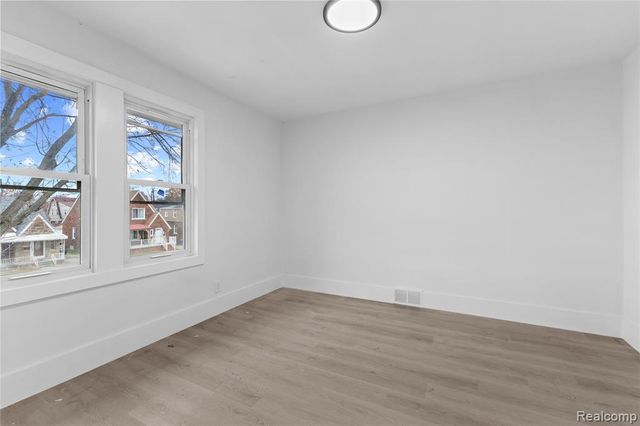 7722 Miller Road, Dearborn, MI 48126