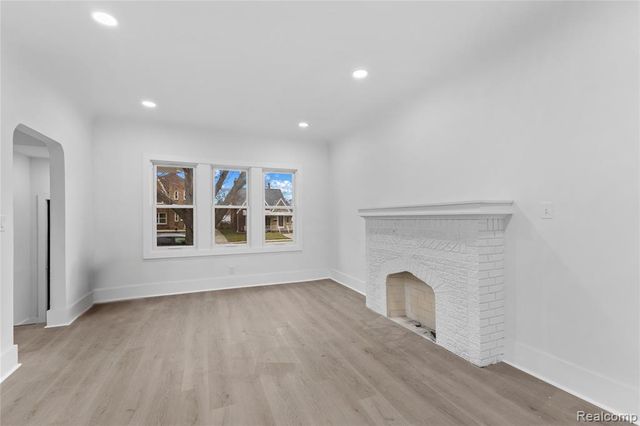 7722 Miller Road, Dearborn, MI 48126