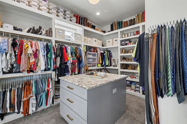 500 Yellow Senna PL, Liberty Hill, TX 78642