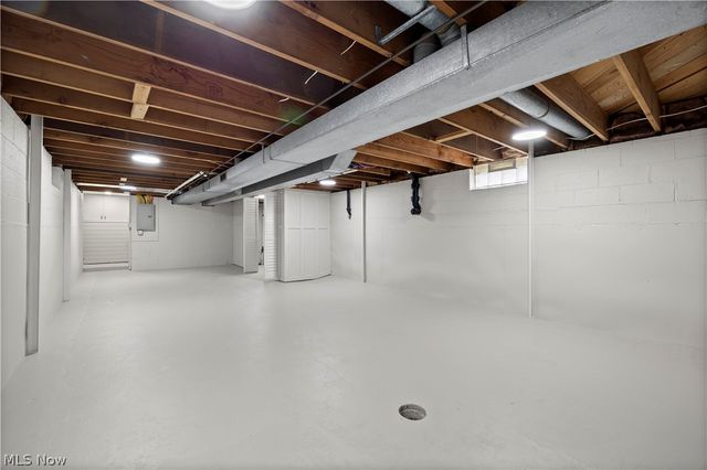 26553 Hilliard Boulevard, Westlake, OH 44145