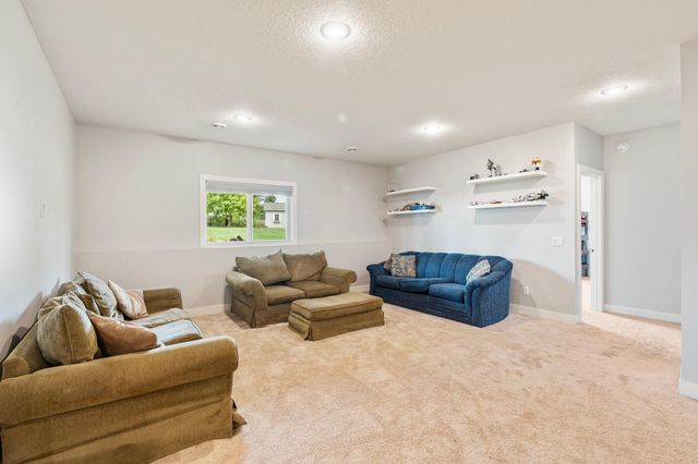 10972 255th Avenue NW, Zimmerman, MN 55398