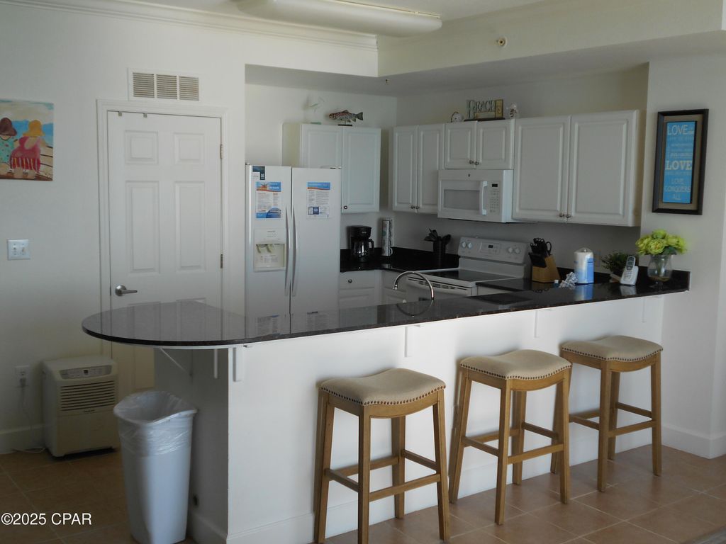 Image 8 of property listing at 16819 Front Beach Road 1506, Panama City Beach, FL 32413