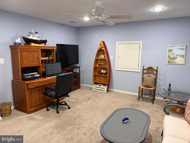90 ERNST CT, Mays Landing, NJ 08330