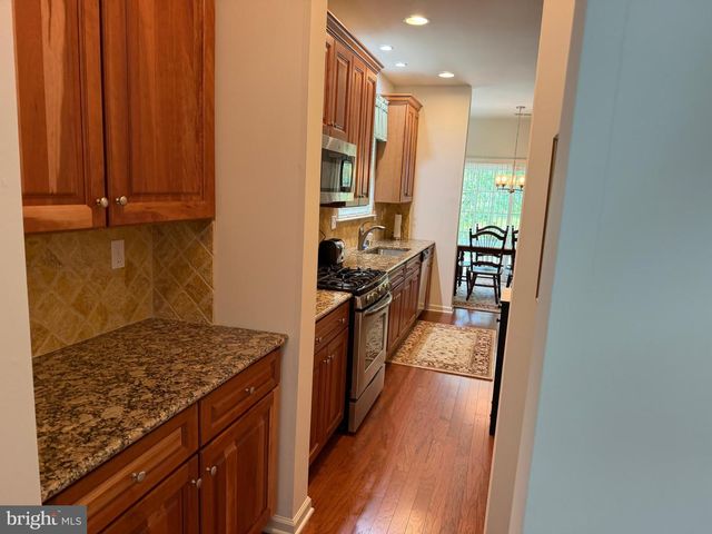 90 ERNST CT, Mays Landing, NJ 08330