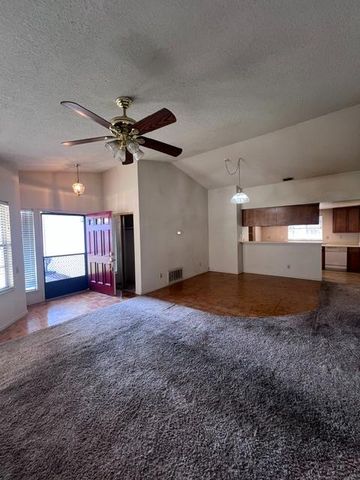 618 Carpenter, Roseville, CA 95678