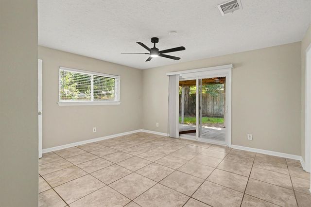 9405 Vicksburg Avenue, Texas City, TX 77591