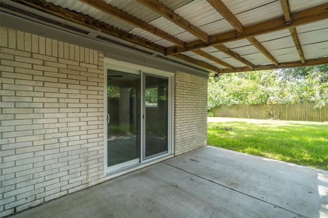 9405 Vicksburg Avenue, Texas City, TX 77591