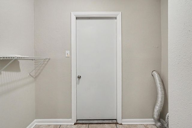 9405 Vicksburg Avenue, Texas City, TX 77591