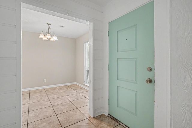 9405 Vicksburg Avenue, Texas City, TX 77591