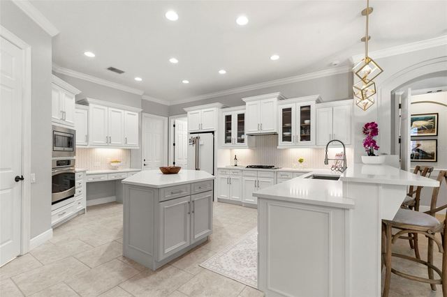 5717 TERNWATER PLACE, Lithia, FL 33547