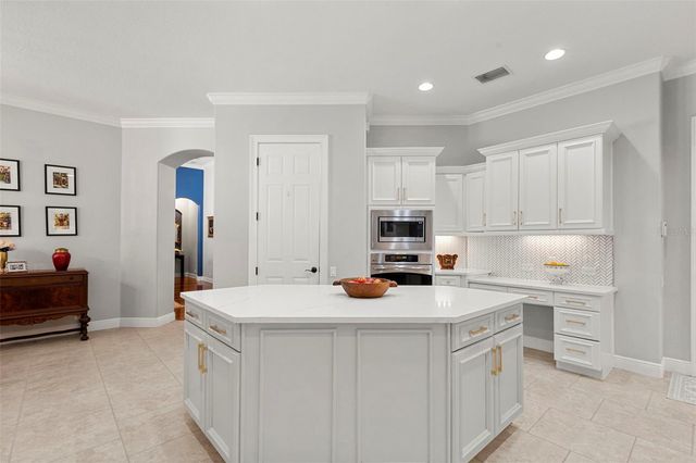 5717 TERNWATER PLACE, Lithia, FL 33547
