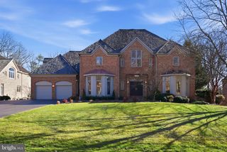 9860 AVENEL FARM, Potomac, MD 20854