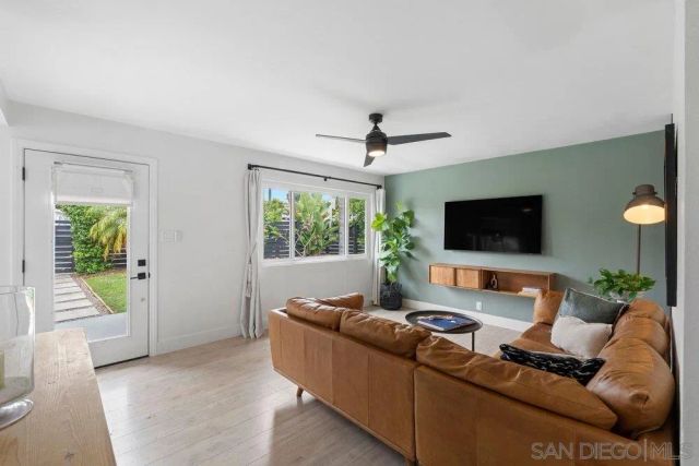 725 Teaberry St, Encinitas, CA 92024