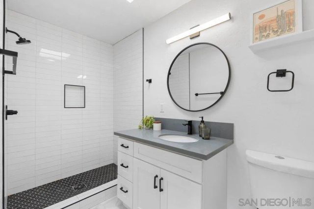 725 Teaberry St, Encinitas, CA 92024